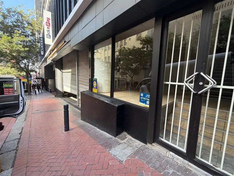 Retail Space To Rent in Cape Town City Centre, Cape Town - Photo 3