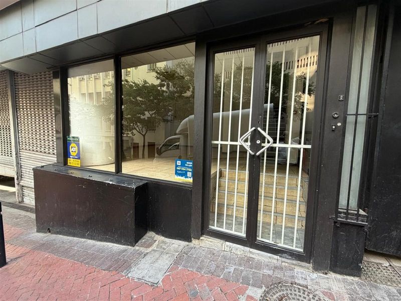 Retail Space To Rent in Cape Town City Centre, Cape Town - Photo 1