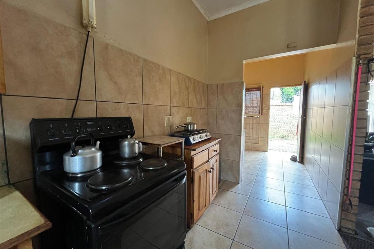 House For Sale in Del Judor Ext 4, Del Judor, Witbank - Photo 5