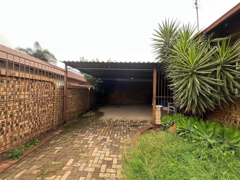 House For Sale in Del Judor Ext 4, Del Judor, Witbank - Photo 2