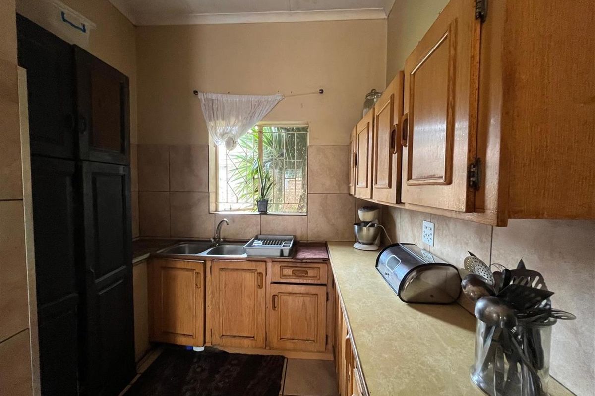 House For Sale in Del Judor Ext 4, Del Judor, Witbank - Photo 4