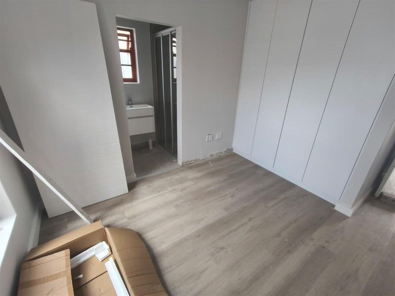 2 Bedroom, 2 Bathroom Renovated Home - Available 15 May 2026 - Photo 7