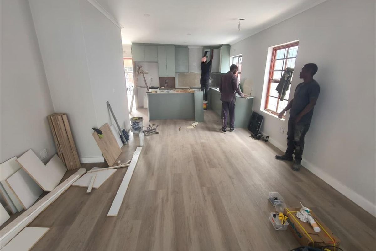 2 Bedroom, 2 Bathroom Renovated Home - Available 15 May 2026 - Photo 4