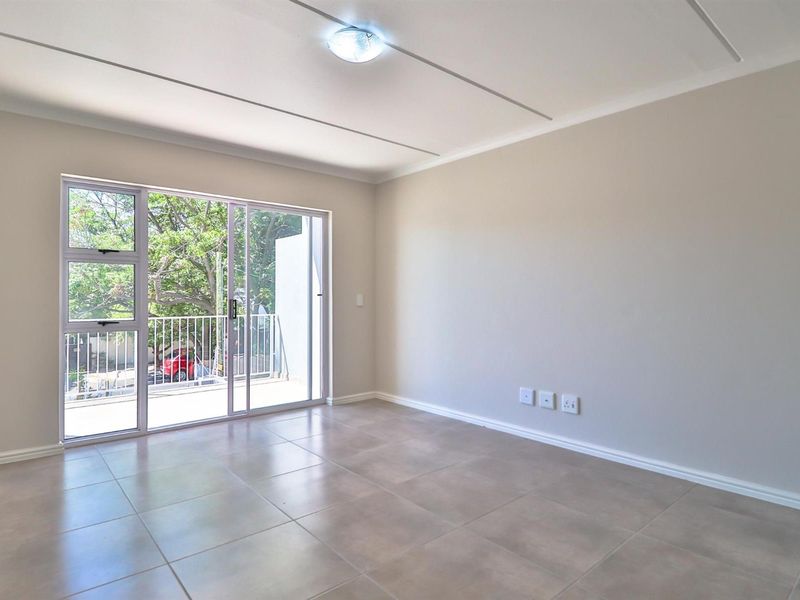 Stunning Two Bedroom Apartments in Central Table View - Photo 6