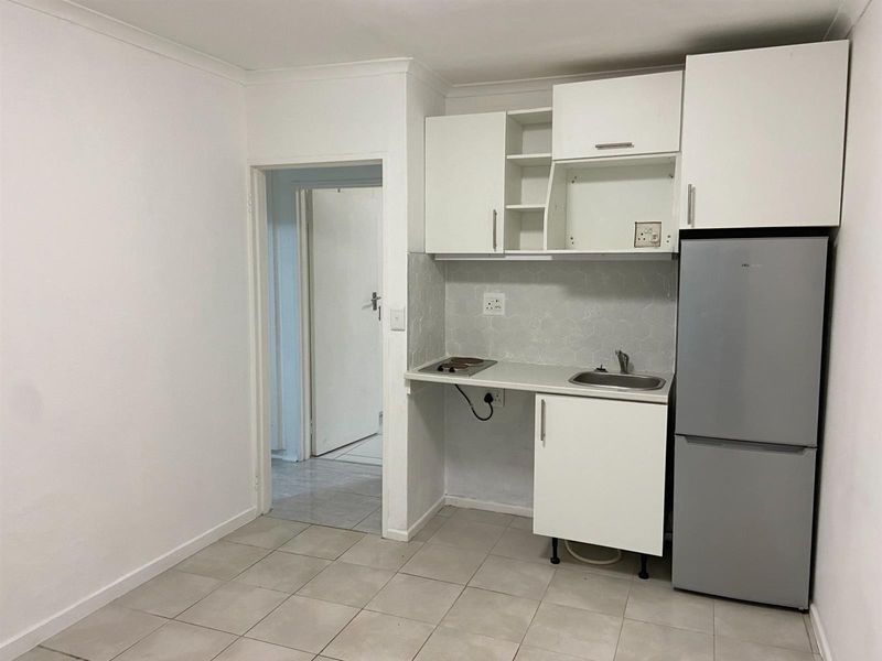 Modern Apartment in Blouberg Sands - Photo 9