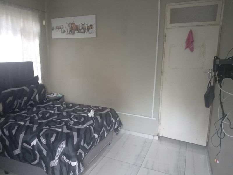 A room to rent in 3-bedroom Apartment near Glenwood Village - Photo 9