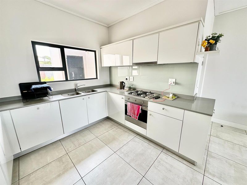 2 Bedroom Fully Furnished Apartment To Rent in The Polofields, Waterfall, Midrand - Photo 9