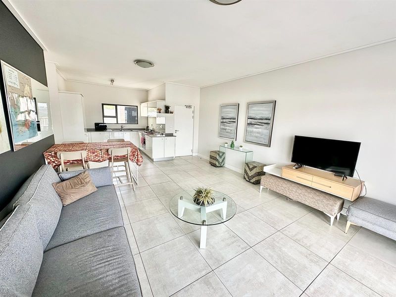 2 Bedroom Fully Furnished Apartment To Rent in The Polofields, Waterfall, Midrand - Photo 4