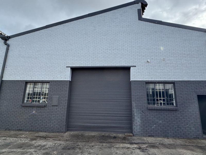 Industrial Warehouse Available To Let in Montague Gardens, Cape Town - Photo 10