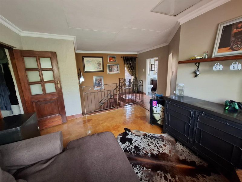 Where Luxury Meets Lifestyle - Your Dream Duet Awaits - Photo 5