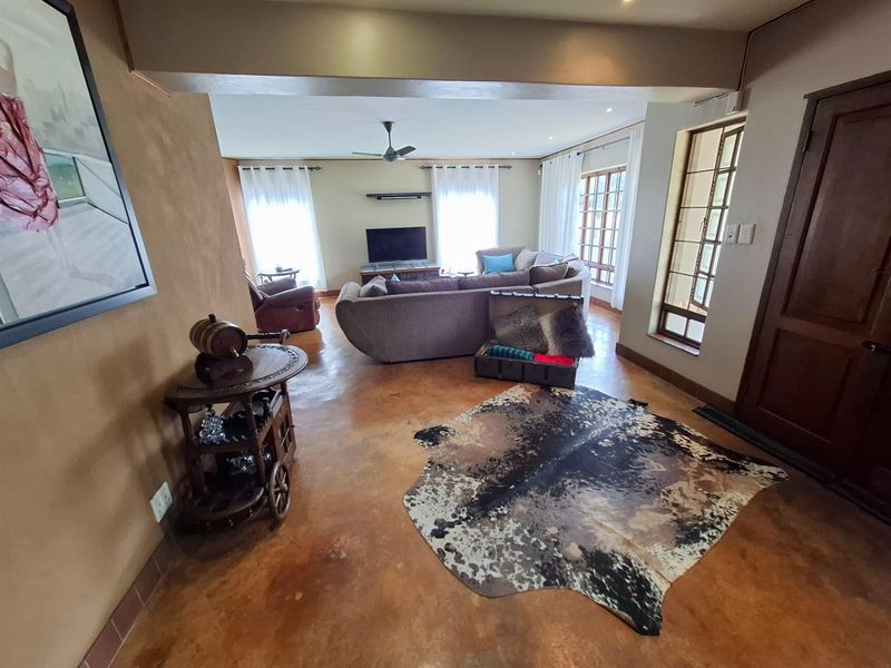 Where Luxury Meets Lifestyle - Your Dream Duet Awaits - Photo 3