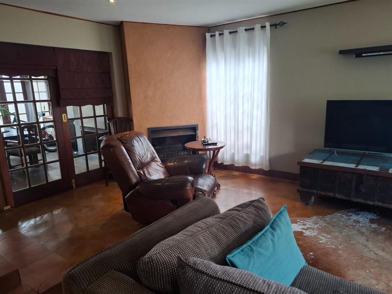 Where Luxury Meets Lifestyle - Your Dream Duet Awaits - Photo 6