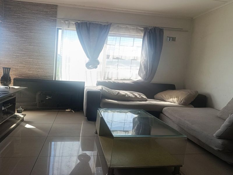 2 Bedroom Apartment for Sale in Ridgeview Gardens - Photo 5