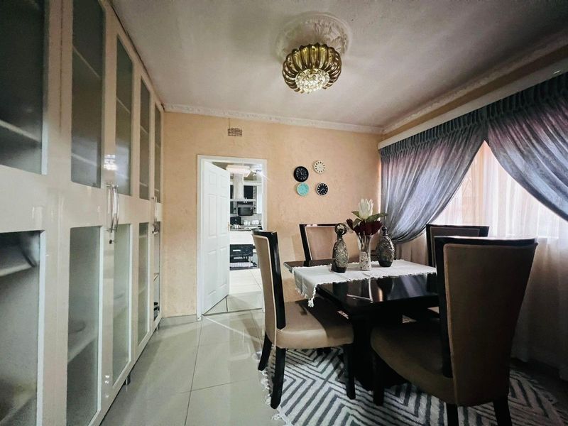 House For Sale in Vanderbijlpark CW 5, Vanderbijlpark CW, Vanderbijlpark - Photo 7