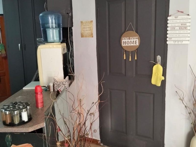 House For Sale in Beaconsfield, Kimberley - Photo 3