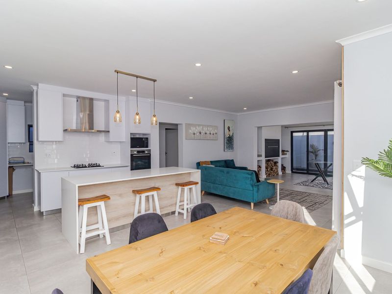 House For Sale in Sandown, Blouberg - Photo 9