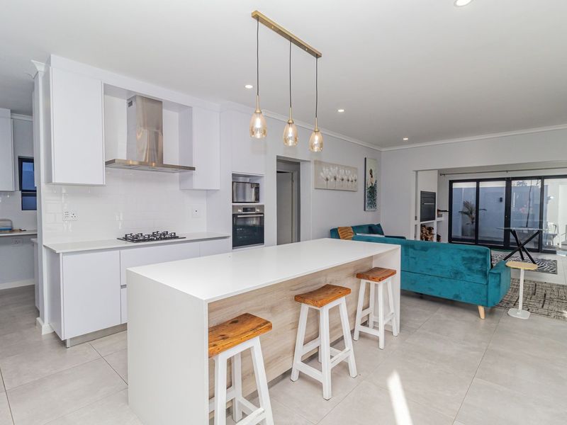 House For Sale in Sandown, Blouberg - Photo 6