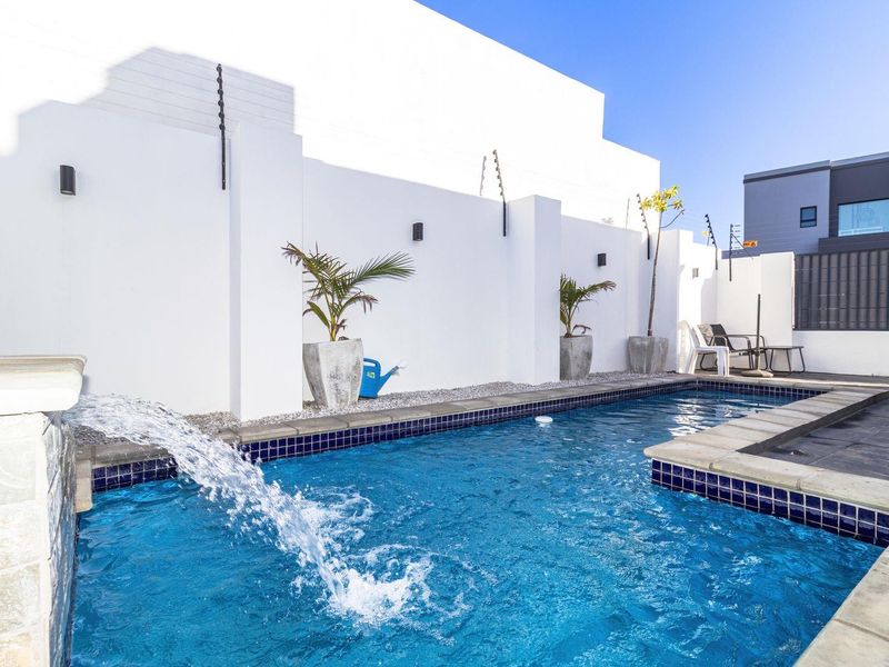 House For Sale in Sandown, Blouberg - Photo 2