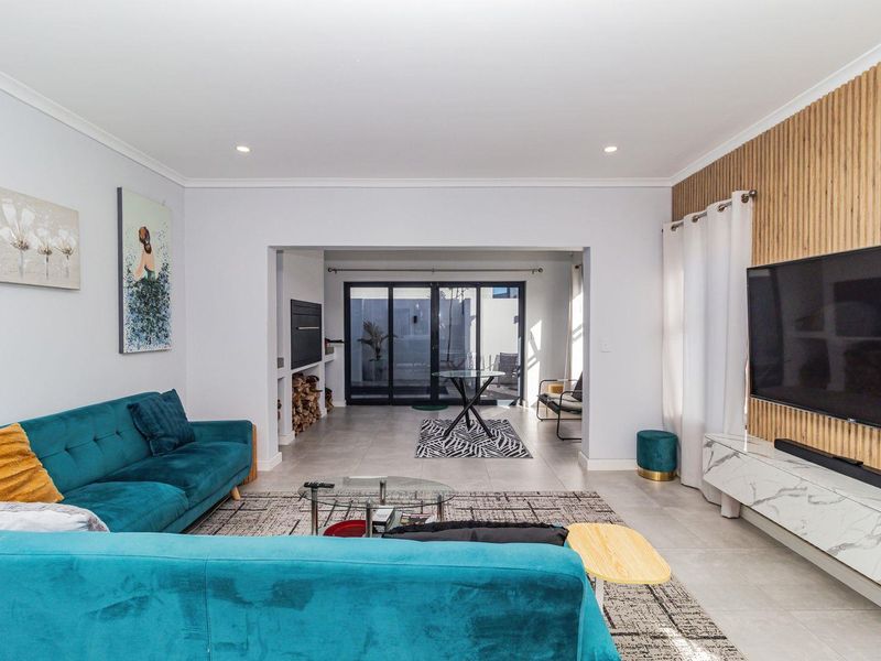 House For Sale in Sandown, Blouberg - Photo 10