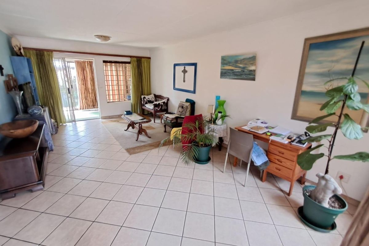 2 Bedroom Townhouse For Sale in Rooihuiskraal North Centurion Gauteng - Photo 3