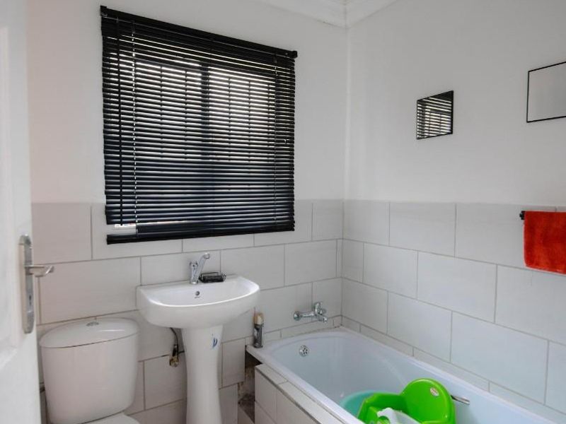 2 Bedroom House For Sale in Toekomsrus, Randfontein - Photo 8