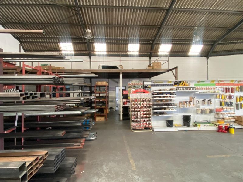 350m2 Warehouse To Let in Montague Gardens | Prime Industrial Location Cape Town - Photo 7