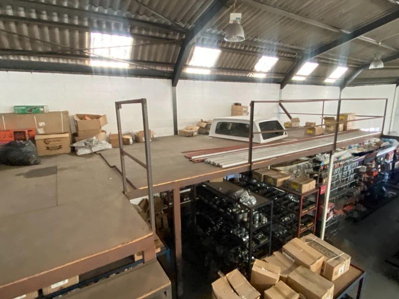 350m2 Warehouse To Let in Montague Gardens | Prime Industrial Location Cape Town - Photo 10