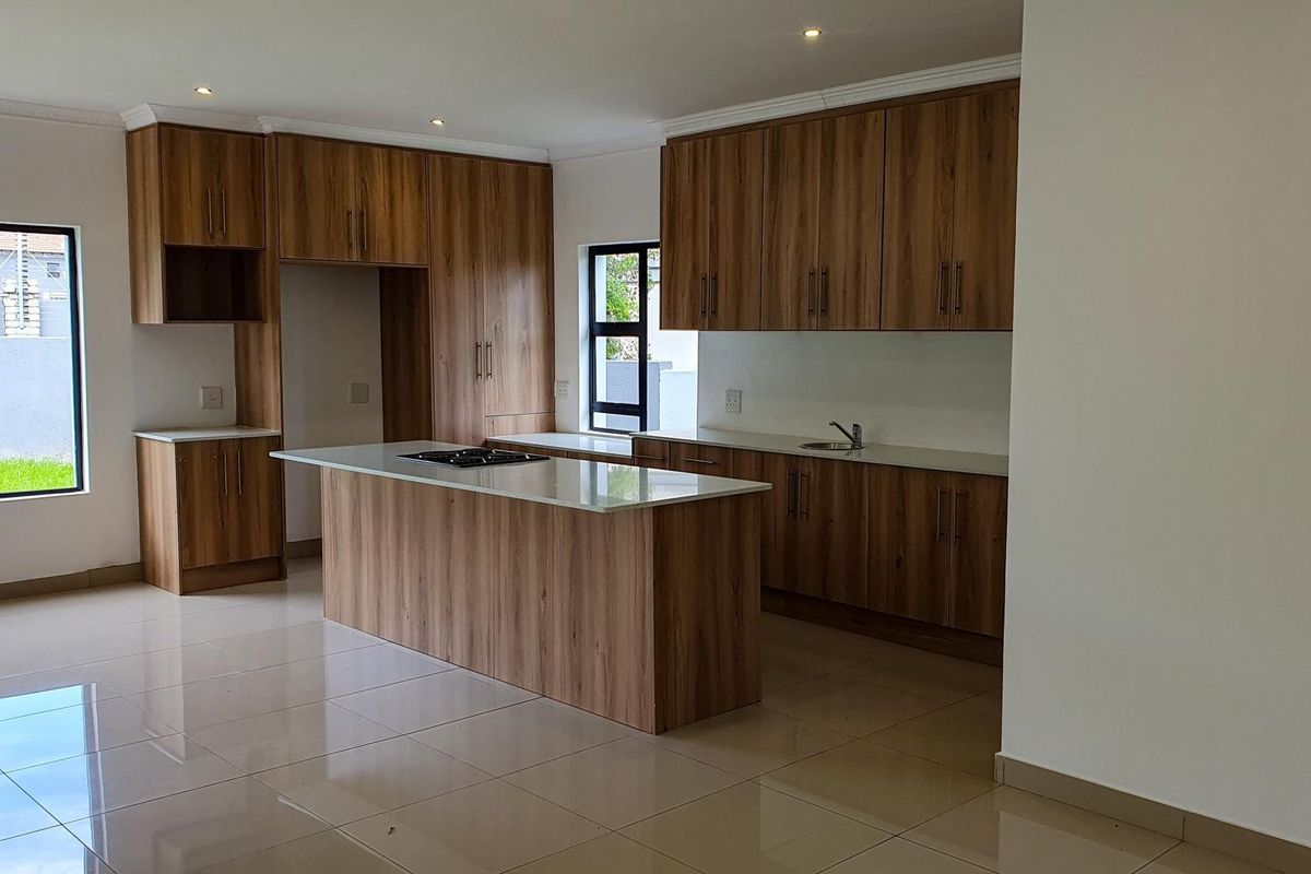 House For Sale in Gateway Manor, Hartbeespoort, North West - Photo 5