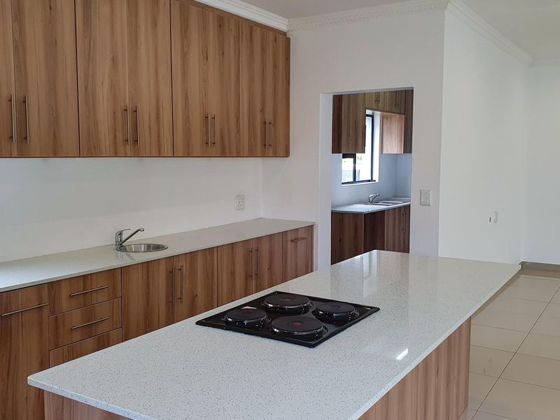 House For Sale in Gateway Manor, Hartbeespoort, North West - Photo 3