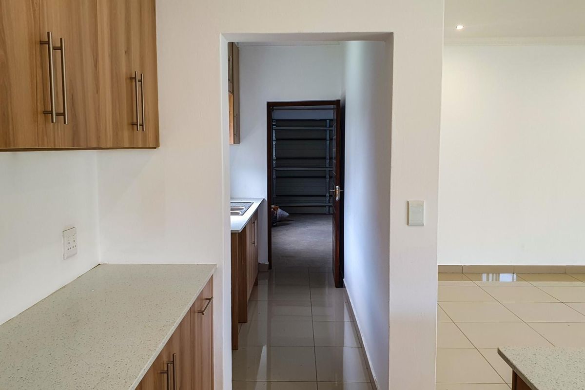 House For Sale in Gateway Manor, Hartbeespoort, North West - Photo 4