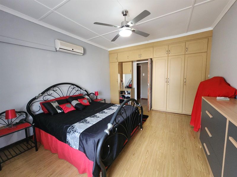 4 Bedroom house with flat  for sale in Arboretum - Photo 9