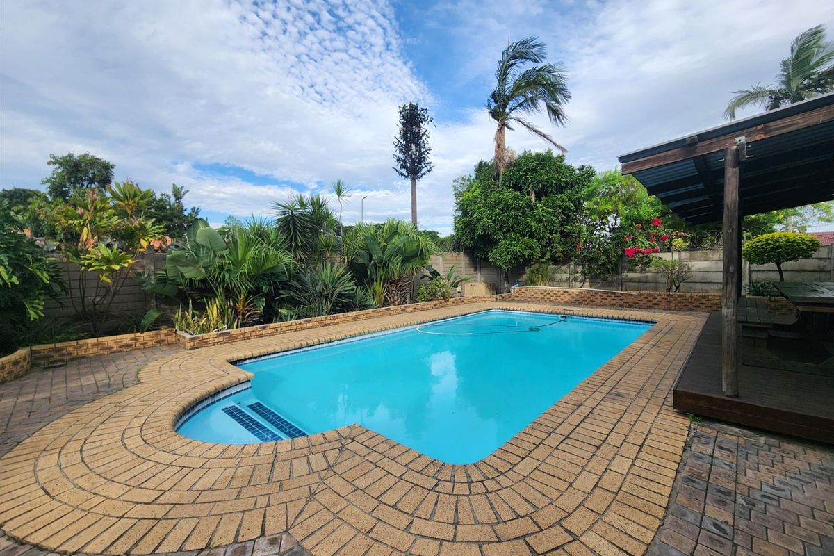 4 Bedroom house with flat  for sale in Arboretum - Photo 3