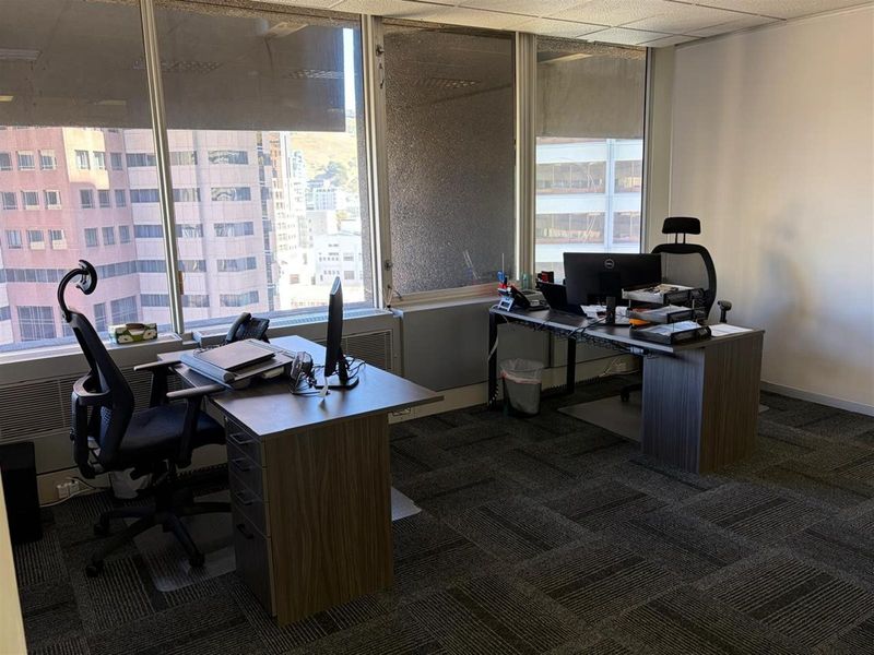 Fitted Out Office To Rent in Cape Town City Centre, Cape Town - Photo 9