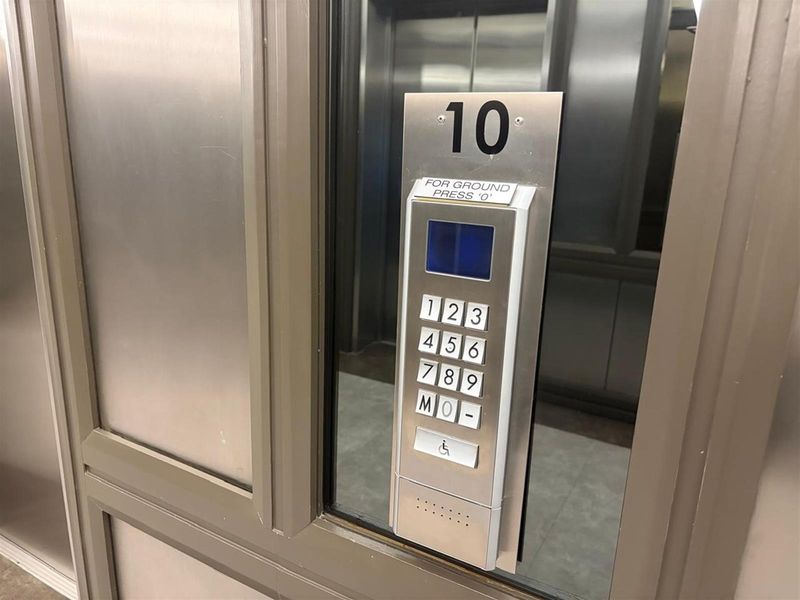 Fitted Out Office To Rent in Cape Town City Centre, Cape Town - Photo 2