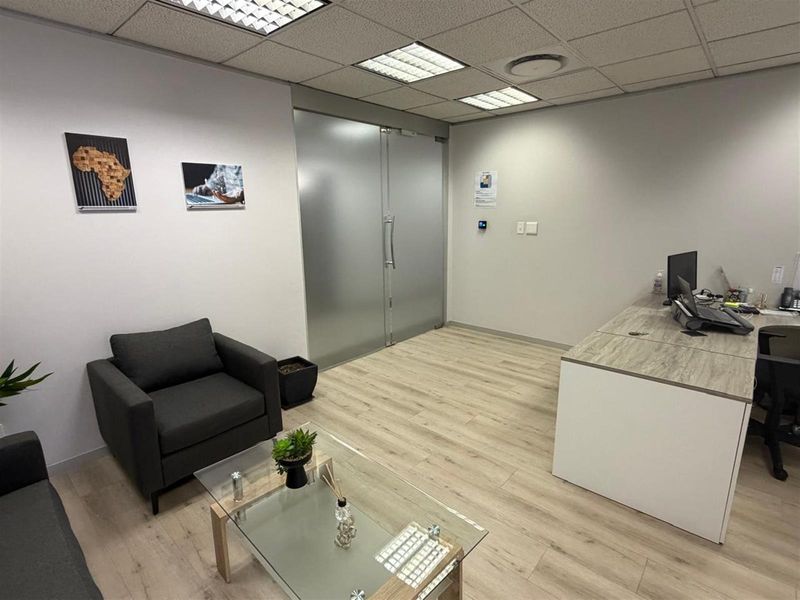 Fitted Out Office To Rent in Cape Town City Centre, Cape Town - Photo 5