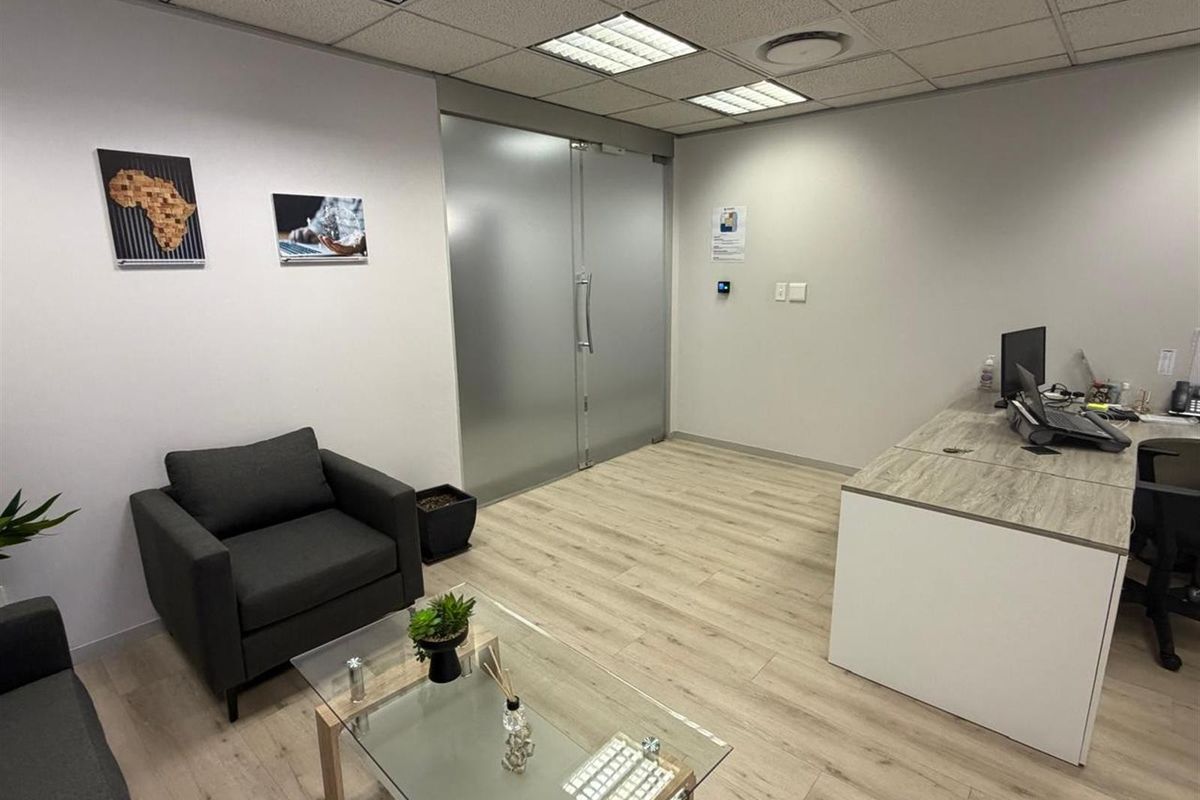 Fitted Out Office To Rent in Cape Town City Centre, Cape Town - Photo 5