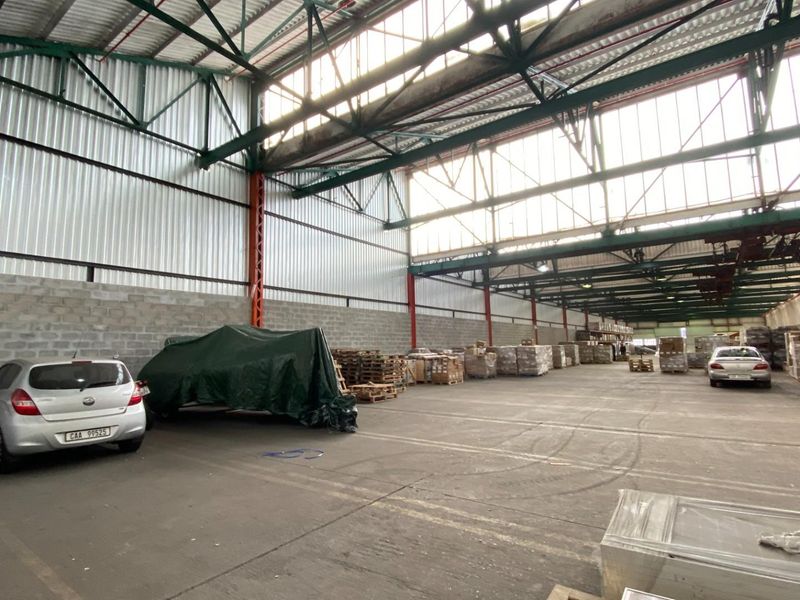1 500m2 Warehouse To Let in Secure Park | Elsies River Industrial, Cape Town - Photo 5