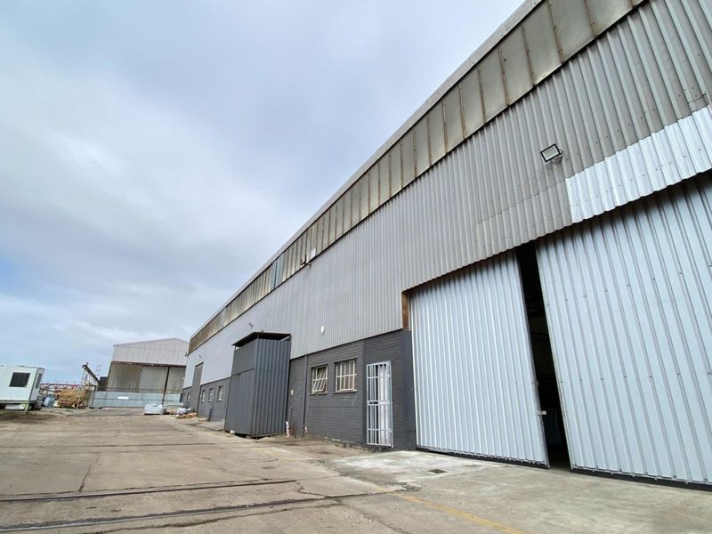 1 500m2 Warehouse To Let in Secure Park | Elsies River Industrial, Cape Town - Photo 10