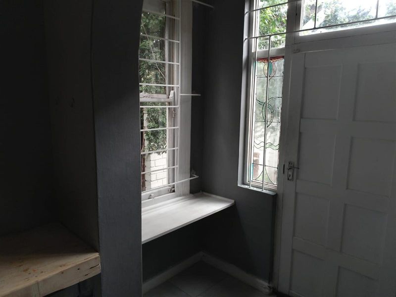 Bachelor granny cottage To Rent in Glenwood, Durban, KwaZulu Natal - Photo 8