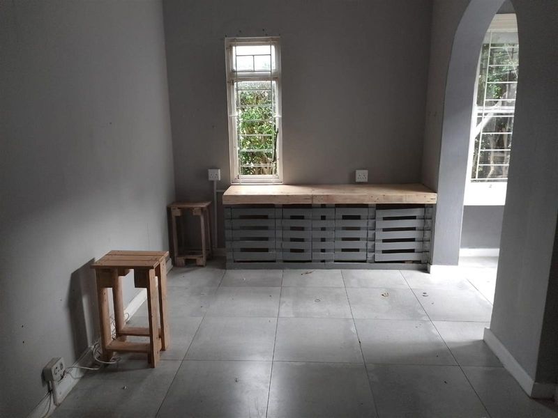 Bachelor granny cottage To Rent in Glenwood, Durban, KwaZulu Natal - Photo 3