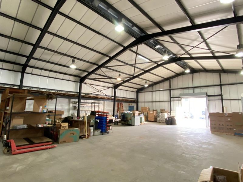 451m2 Food Grade Warehouse To Let in Maitland, Cape Town - Photo 2