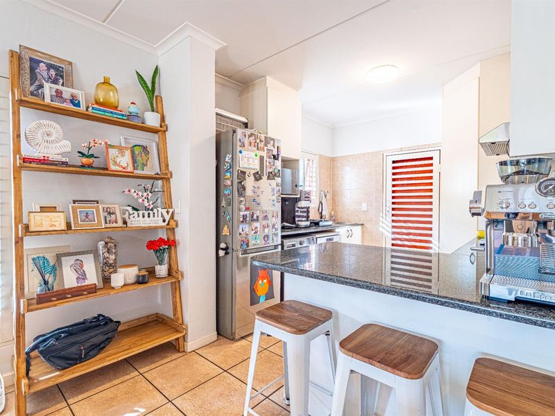 Duplex For Sale in Sunninghill, Sandton - Photo 7