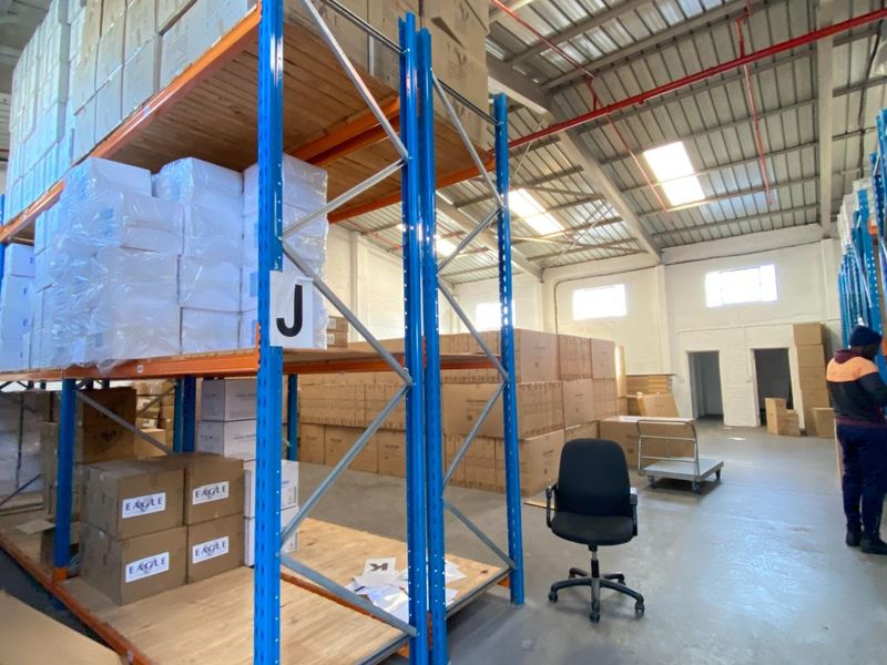423m2 Warehouse To Let in Hangar 17 | Secure Industrial Park in Maitland, Cape Town - Photo 6