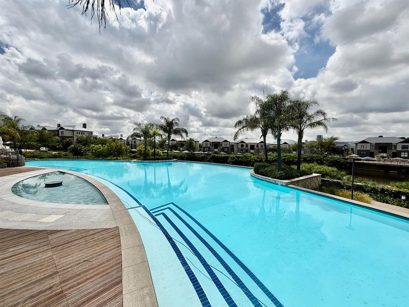 2Bed, 2 Bath Fully Furnished Apartment To Rent in The Polofields, Waterfall, Midrand - Photo 3