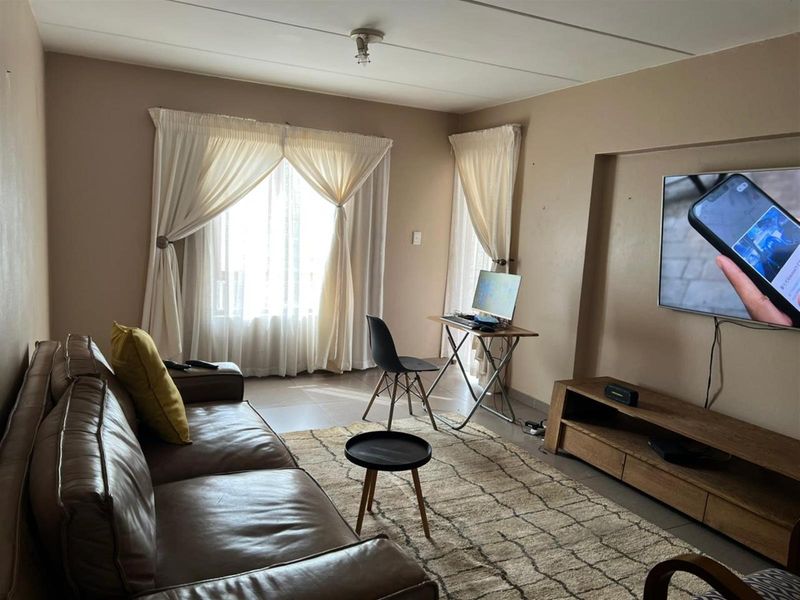 Apartment To Rent in Noordwyk, Midrand - Photo 6