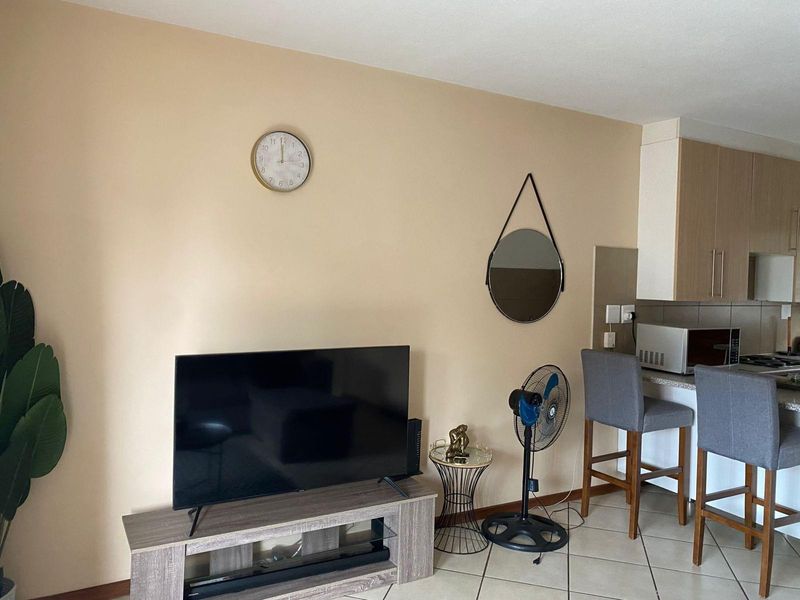 Apartment To Rent in Noordwyk, Midrand - Photo 8