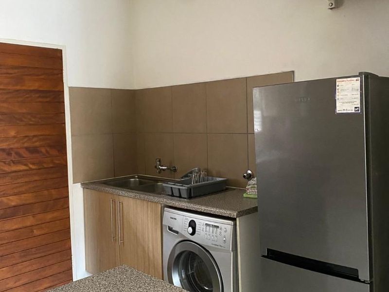 Apartment To Rent in Noordwyk, Midrand - Photo 3