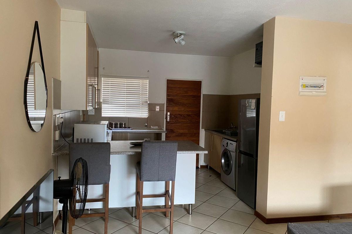Apartment To Rent in Noordwyk, Midrand - Photo 4