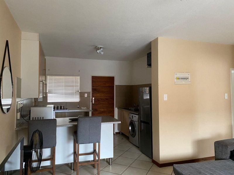 Apartment To Rent in Noordwyk, Midrand - Photo 5