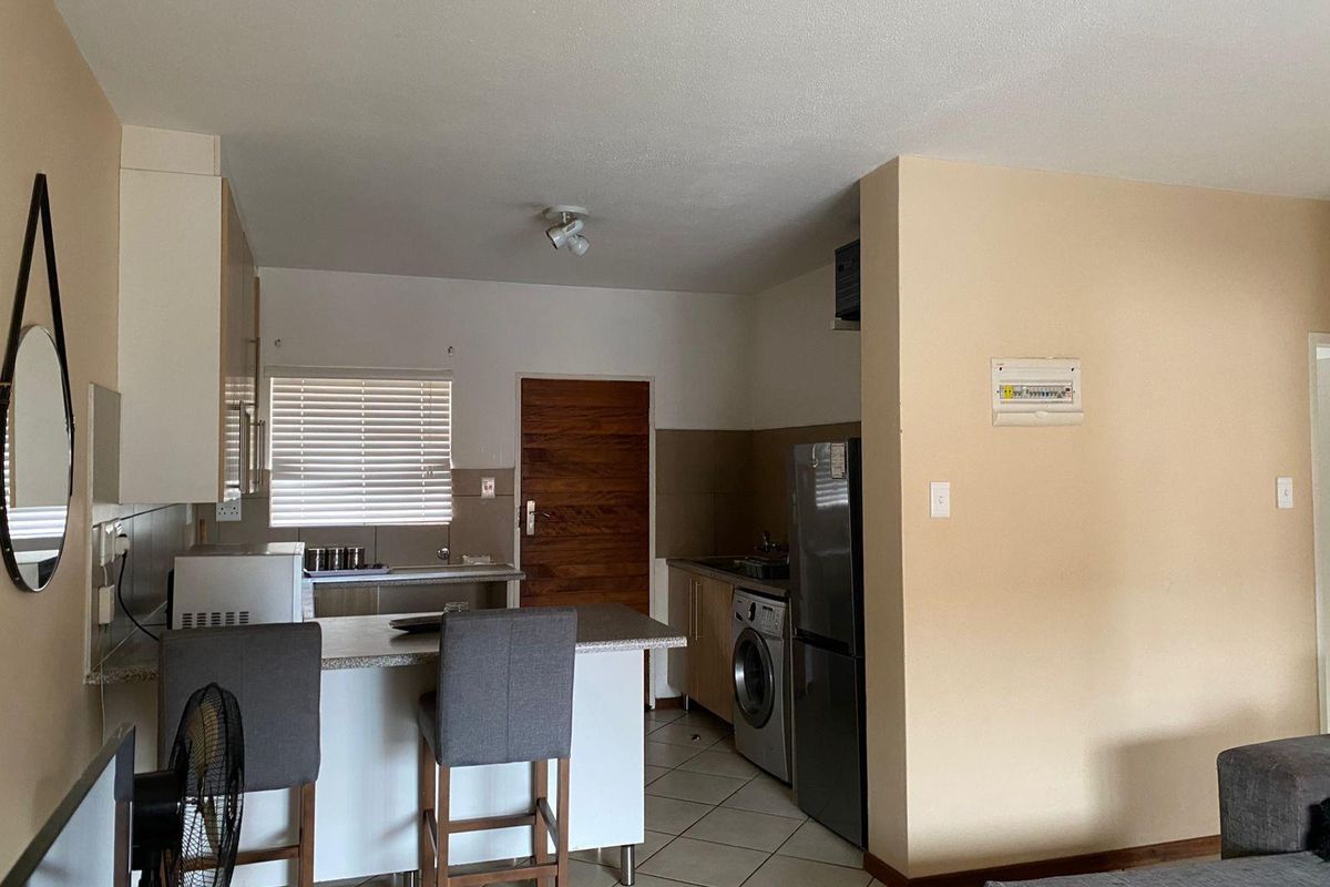 Apartment To Rent in Noordwyk, Midrand - Photo 5